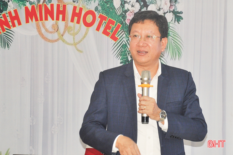 “Cầm tay chỉ việc” tiếp cận chính sách cho cán bộ 100 HTX ở Hà Tĩnh